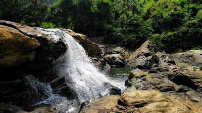 Galgediyana Ella Falls