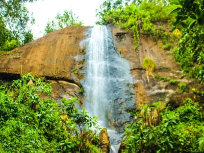 Wee Oya Ella Falls