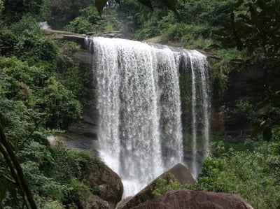 Wee Oya Ella Falls