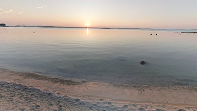 Kurikadduwan Beach