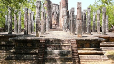 Somawathiya Stupa