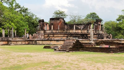 Hatadage