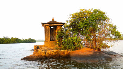Satha Paha Island