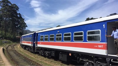 Perakumpura Railway Station