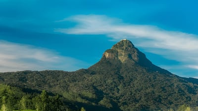 Scenic Flight to Adam's Peak from Colombo City