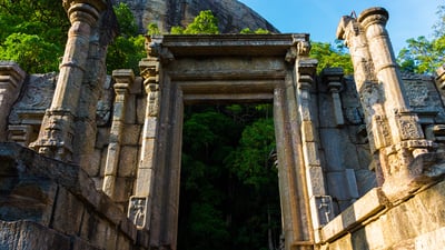 Yapahuwa Ancient Kingdom from Habarana City