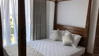 Sea Breeze, New 3 Bedroom Beach Front Apartment