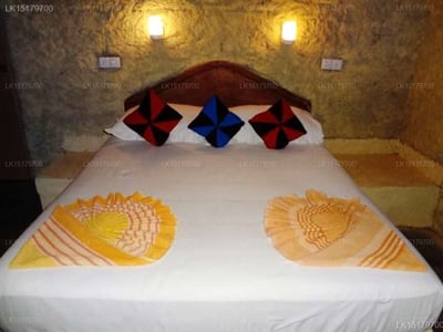 Ilanthiadiya Beach Hotel