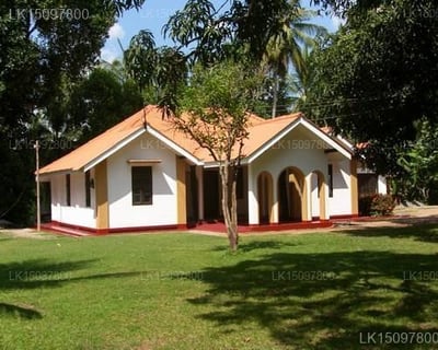 Tisawewa Holiday Bungalow