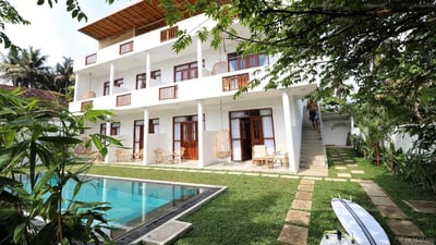 Ohana Surf Guest House & Surf School