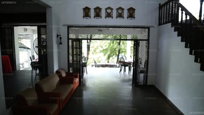Field View Holiday Resort Hotel
