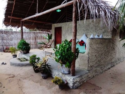 Ilanthiadiya Beach Hotel