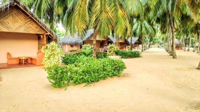 Roshanne Beach Resort