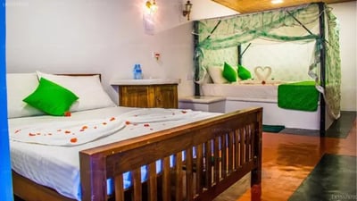 Ilanthiadiya Beach Hotel