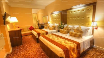 The Queensburry City Hotel