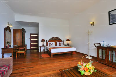 Centauria Lake Resort