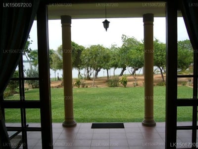 Lake View Bungalow Yala