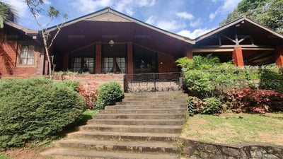 Homes Bungalow by Tree of Life