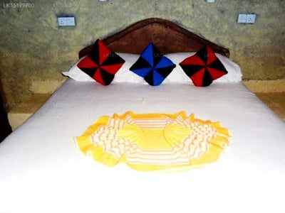 Ilanthiadiya Beach Hotel