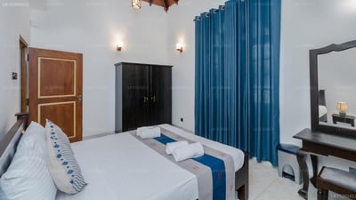 Paradise Holidays, Bambalapitiya