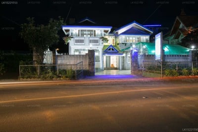 Camellia Lake Resort