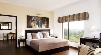 Gateway Airport Garden Hotel