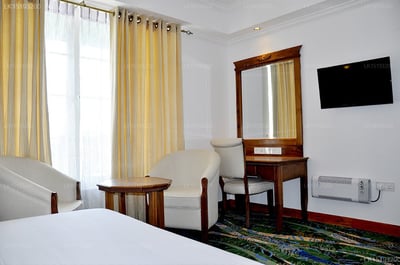 Araliya Green Hills Hotel