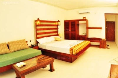 Oasey Beach Hotel