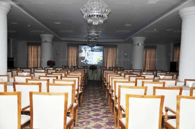 Araliya Green Hills Hotel