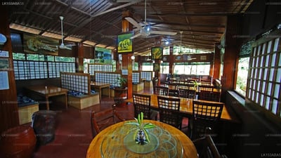 Udawalawe Safari Vallage Hotel