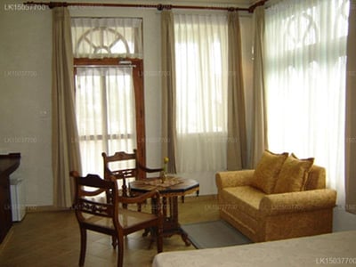 Oasey Beach Hotel