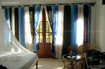 Nor Lanka Hotel