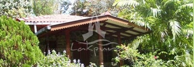 Field View Holiday Resort Hotel