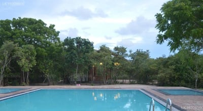 Giman Free Beach Resort