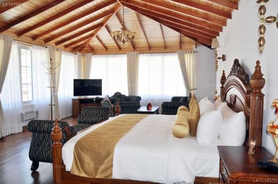 Araliya Green Hills Hotel