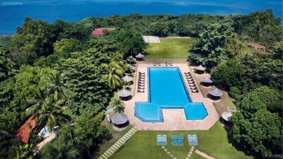 Gateway Airport Garden Hotel
