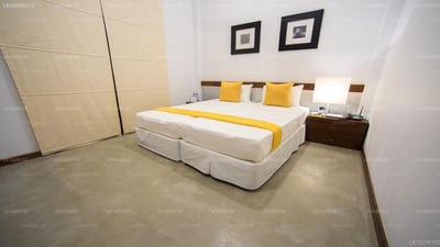 Kevan's Casa City Hotel