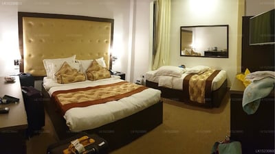 The Queensburry City Hotel