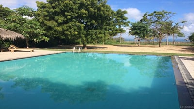 Giman Free Beach Resort