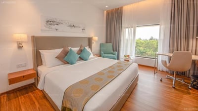 Gateway Airport Garden Hotel
