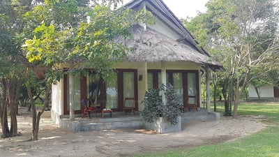 Giman Free Beach Resort