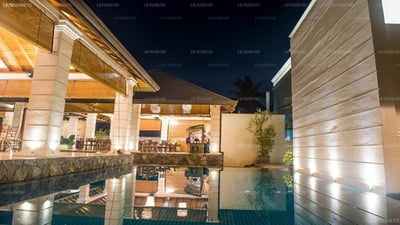 Kevan's Casa City Hotel
