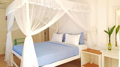 Neela's Guest House & Beach Restaurant