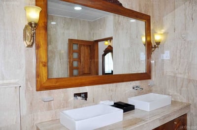 Araliya Green Hills Hotel