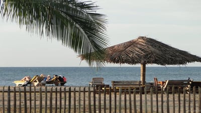 Giman Free Beach Resort