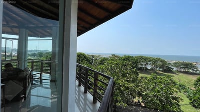 Hotel Gemporia Bay View