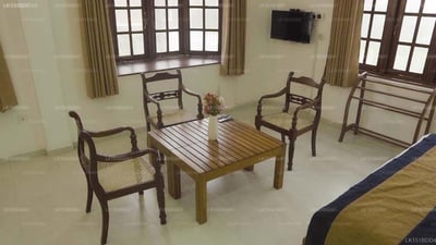 Highland Breeze Hotel