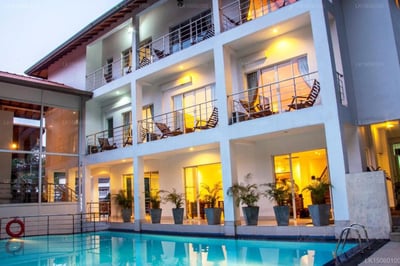 Senani Hotel
