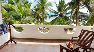Oasey Beach Hotel