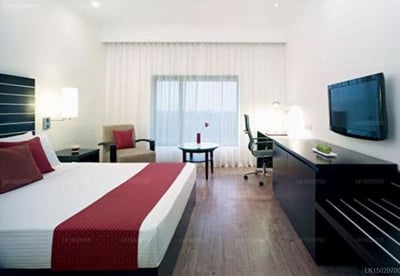 Gateway Airport Garden Hotel